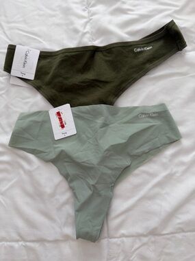 Calvin Klein Thong Duo in Olive Green & Sage